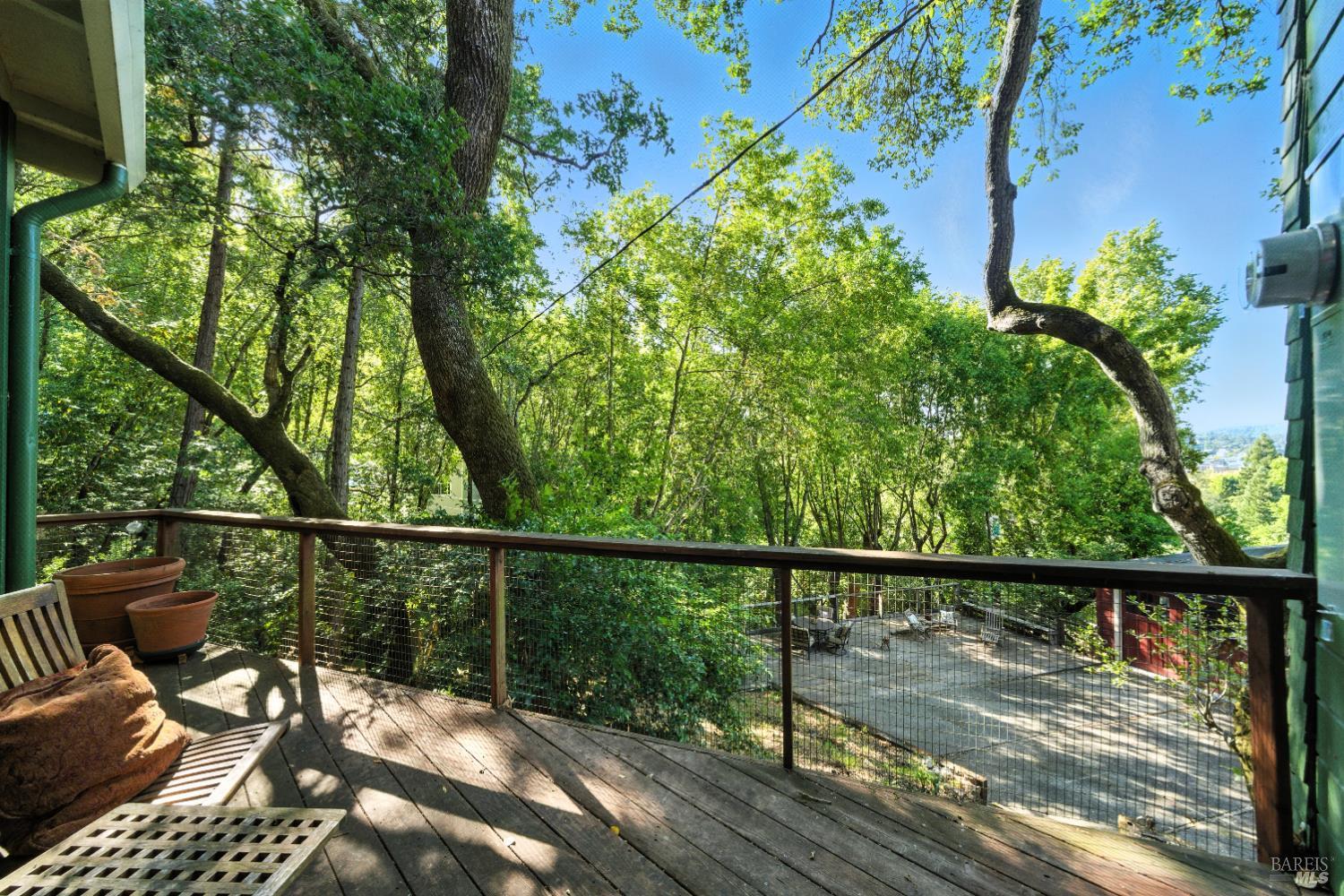 150 Bungalow Ave