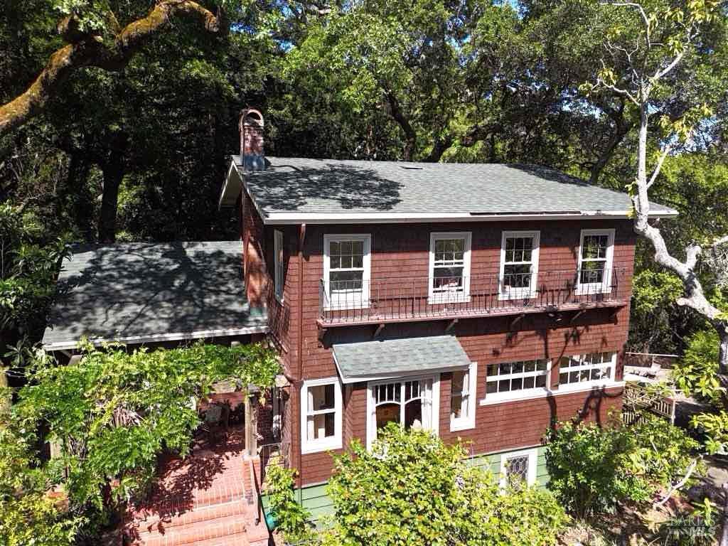 150 Bungalow Ave