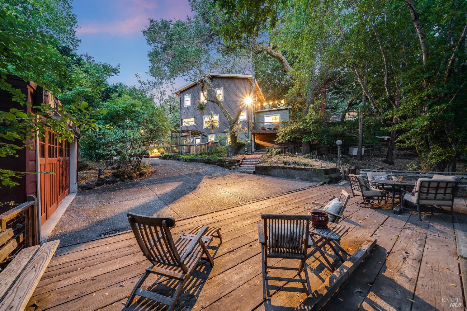 150 Bungalow Ave