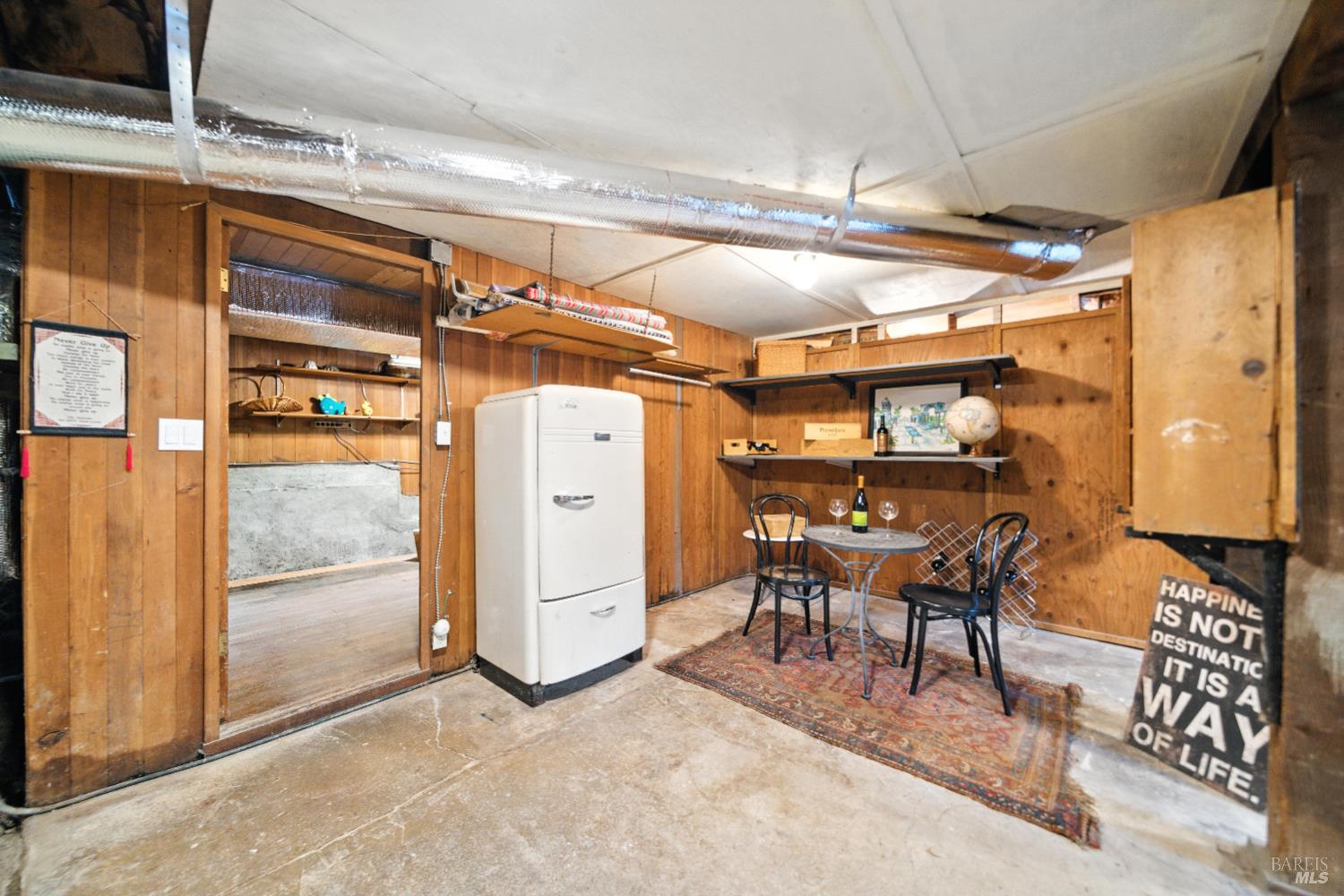 150 Bungalow Ave