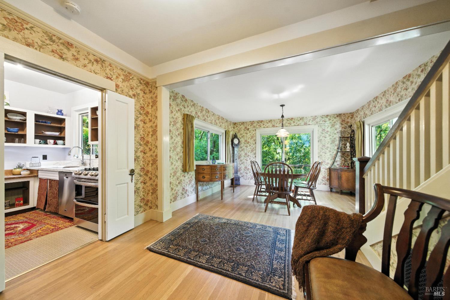 150 Bungalow Ave