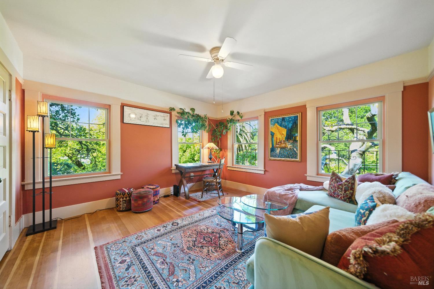 150 Bungalow Ave