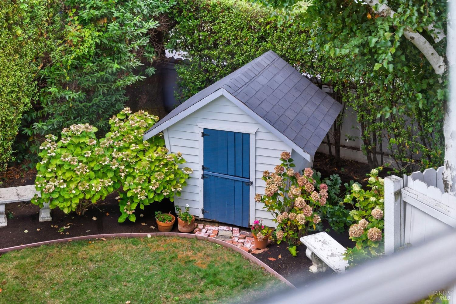 99 Alder Ave