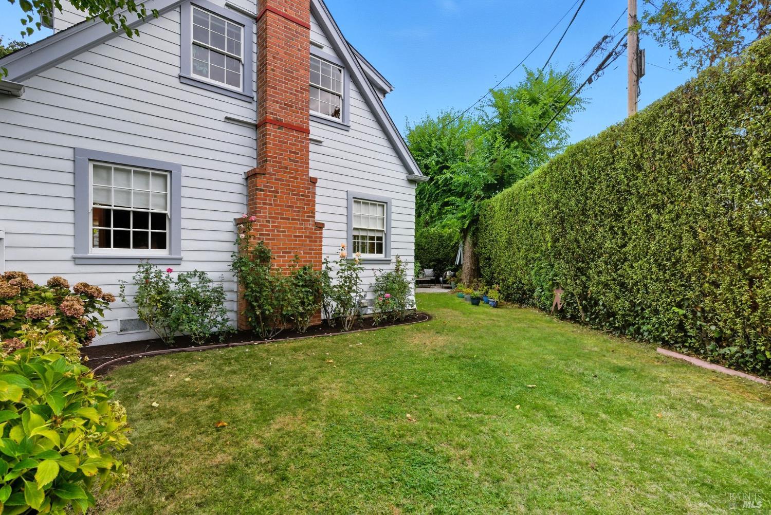 99 Alder Ave