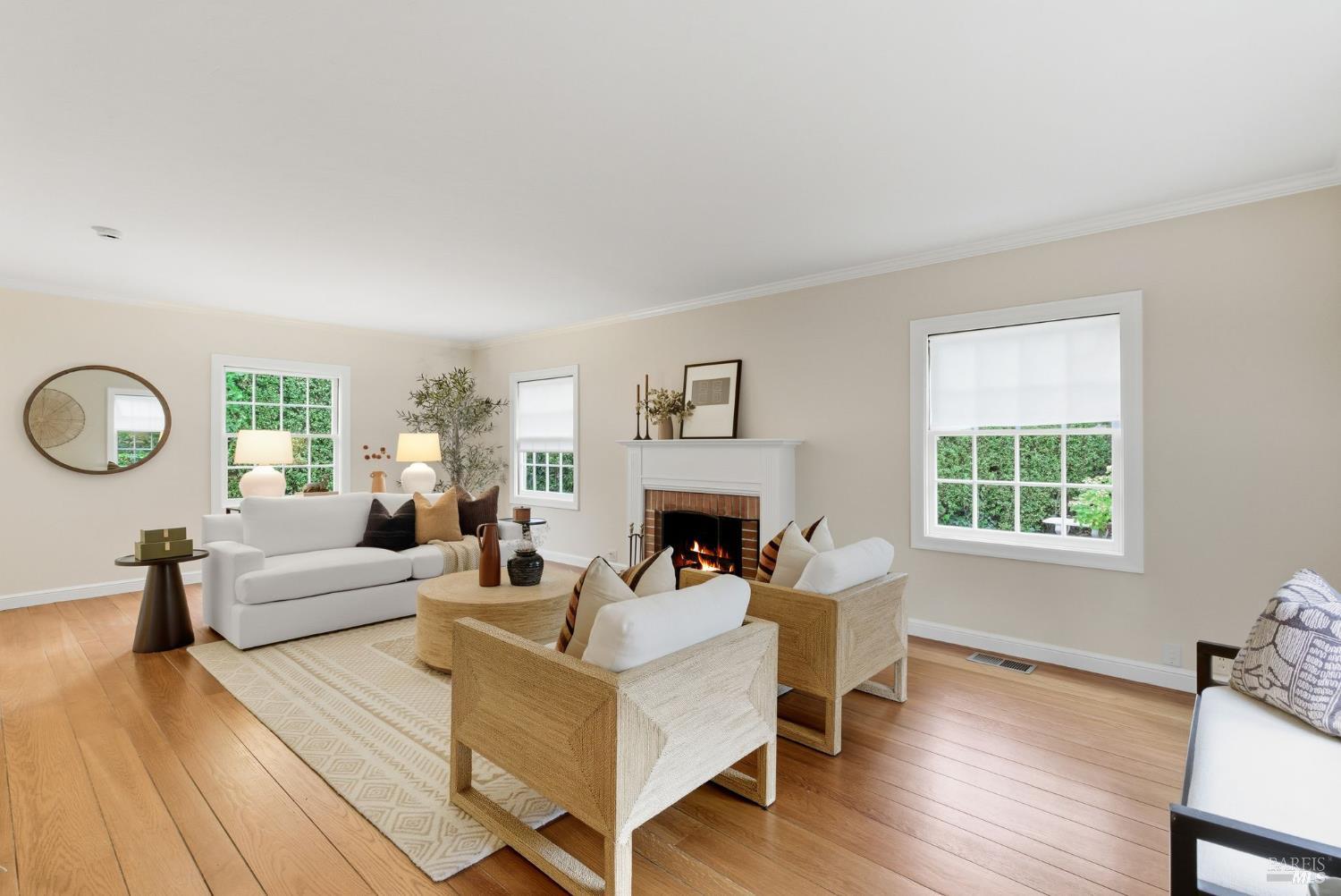 99 Alder Ave