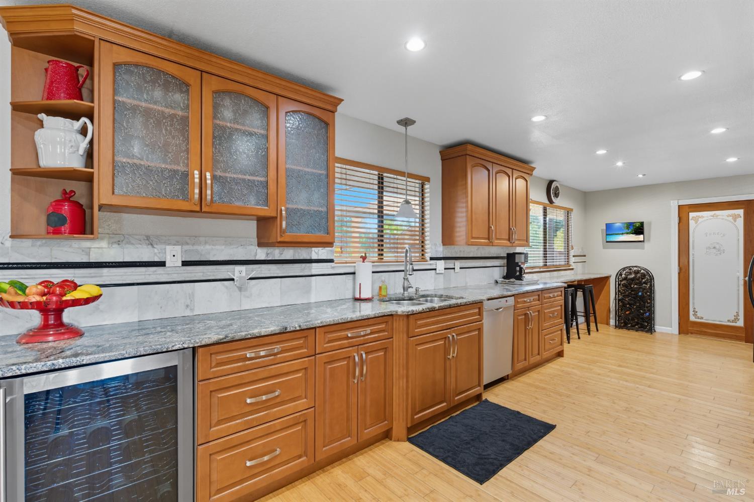 296 Eucalyptus Ave