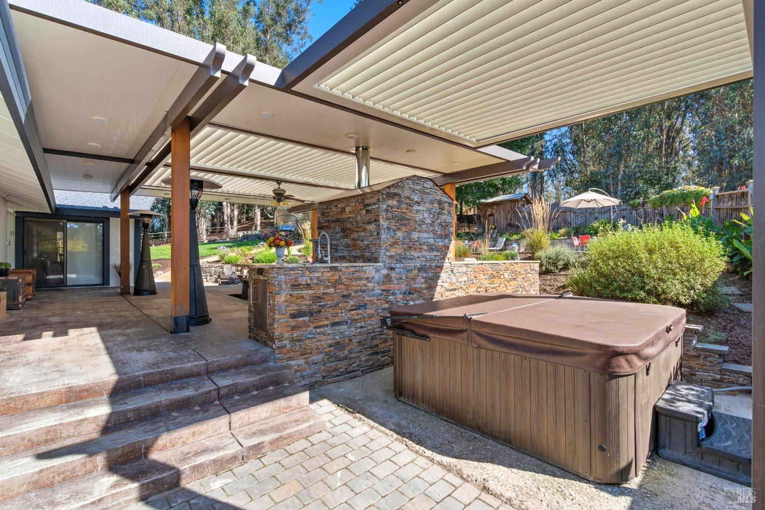 296 Eucalyptus Ave