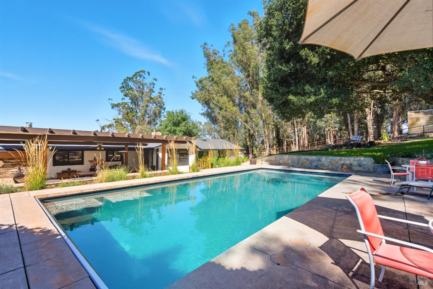 296 Eucalyptus Ave