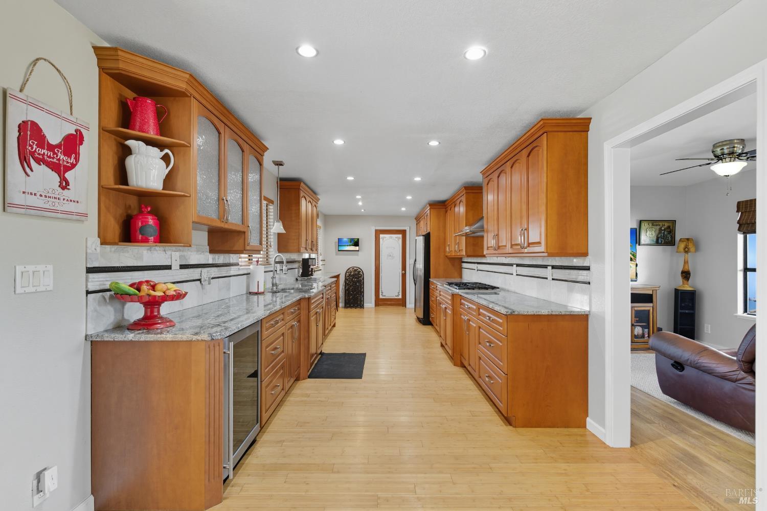 296 Eucalyptus Ave