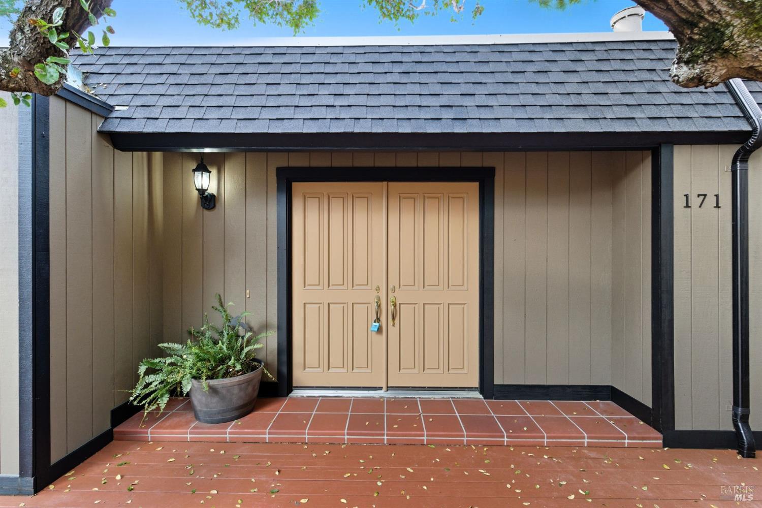 171 Dominican Dr