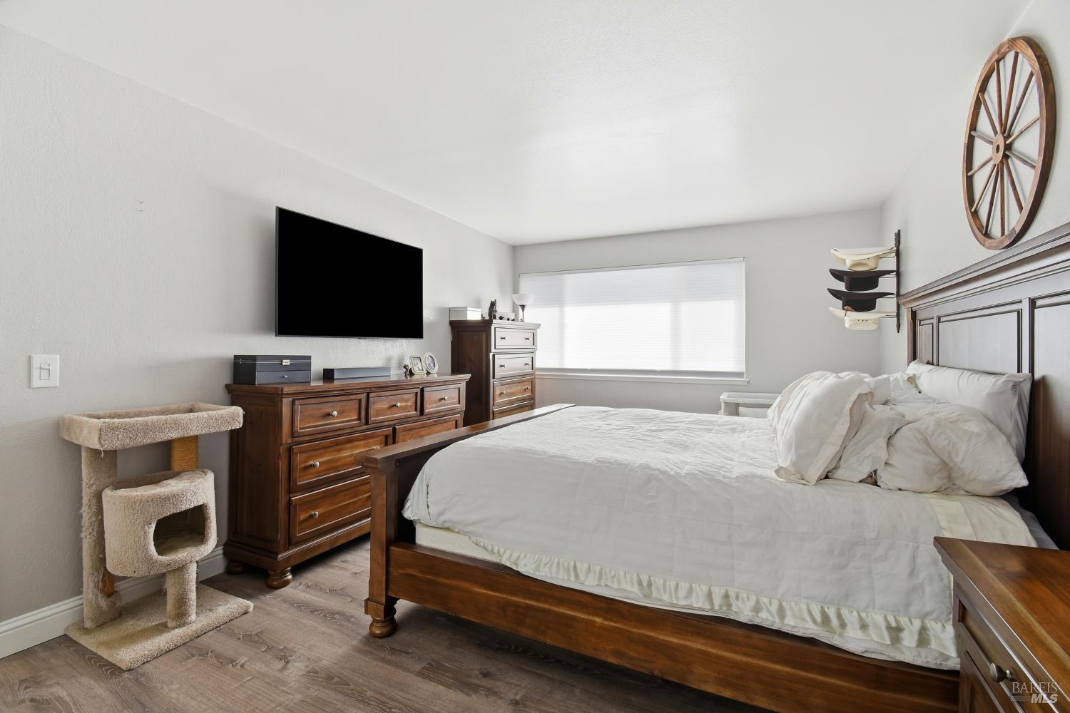 5006 Country Club Drive