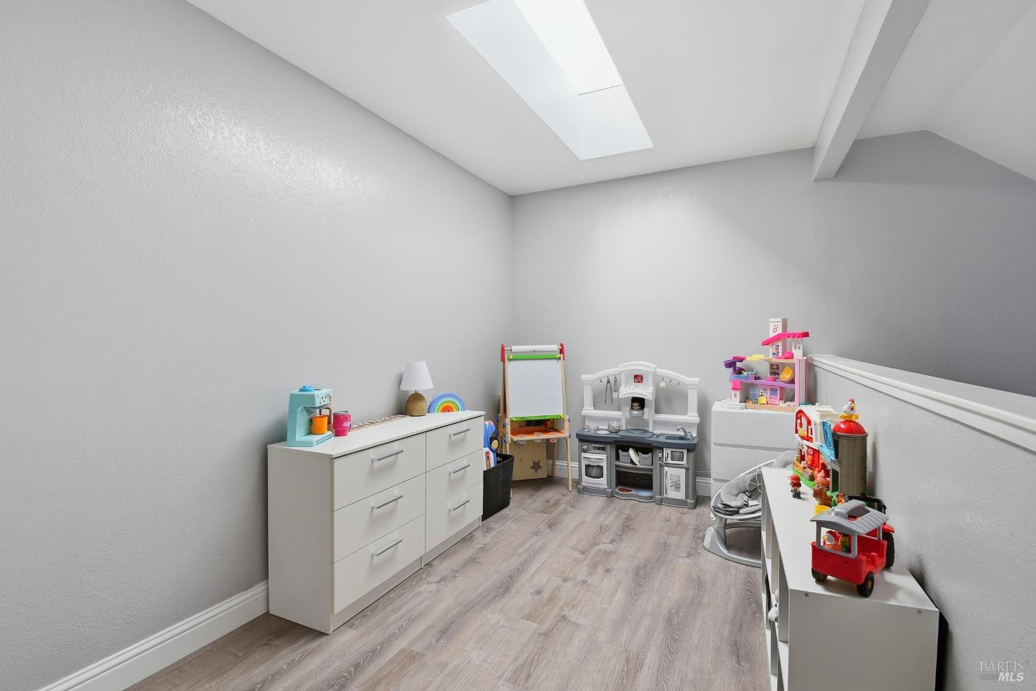 5006 Country Club Drive