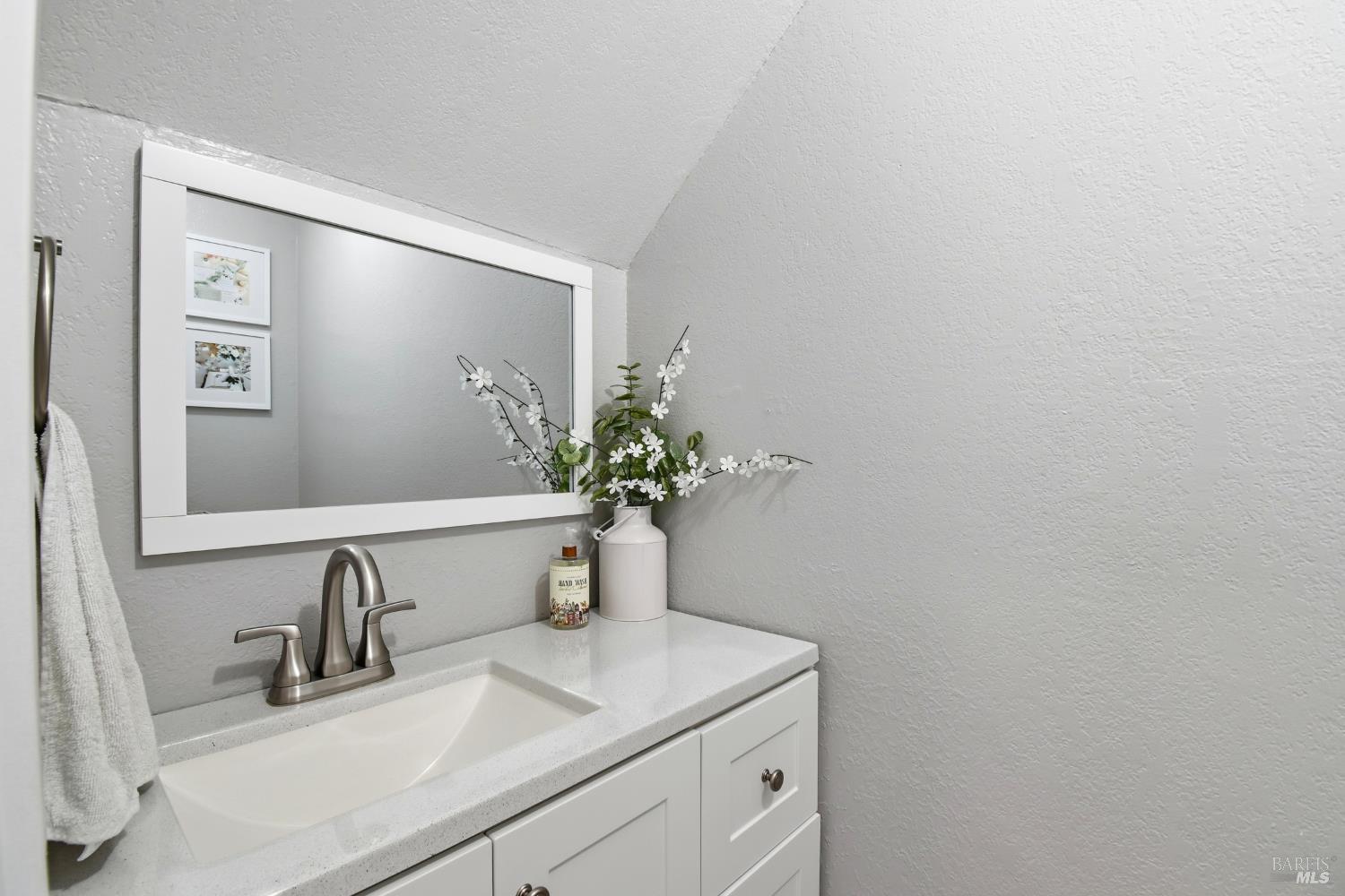 5006 Country Club Drive