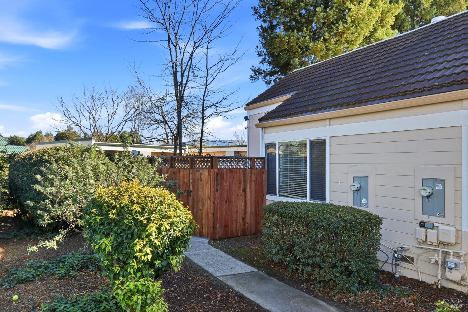 5006 Country Club Drive