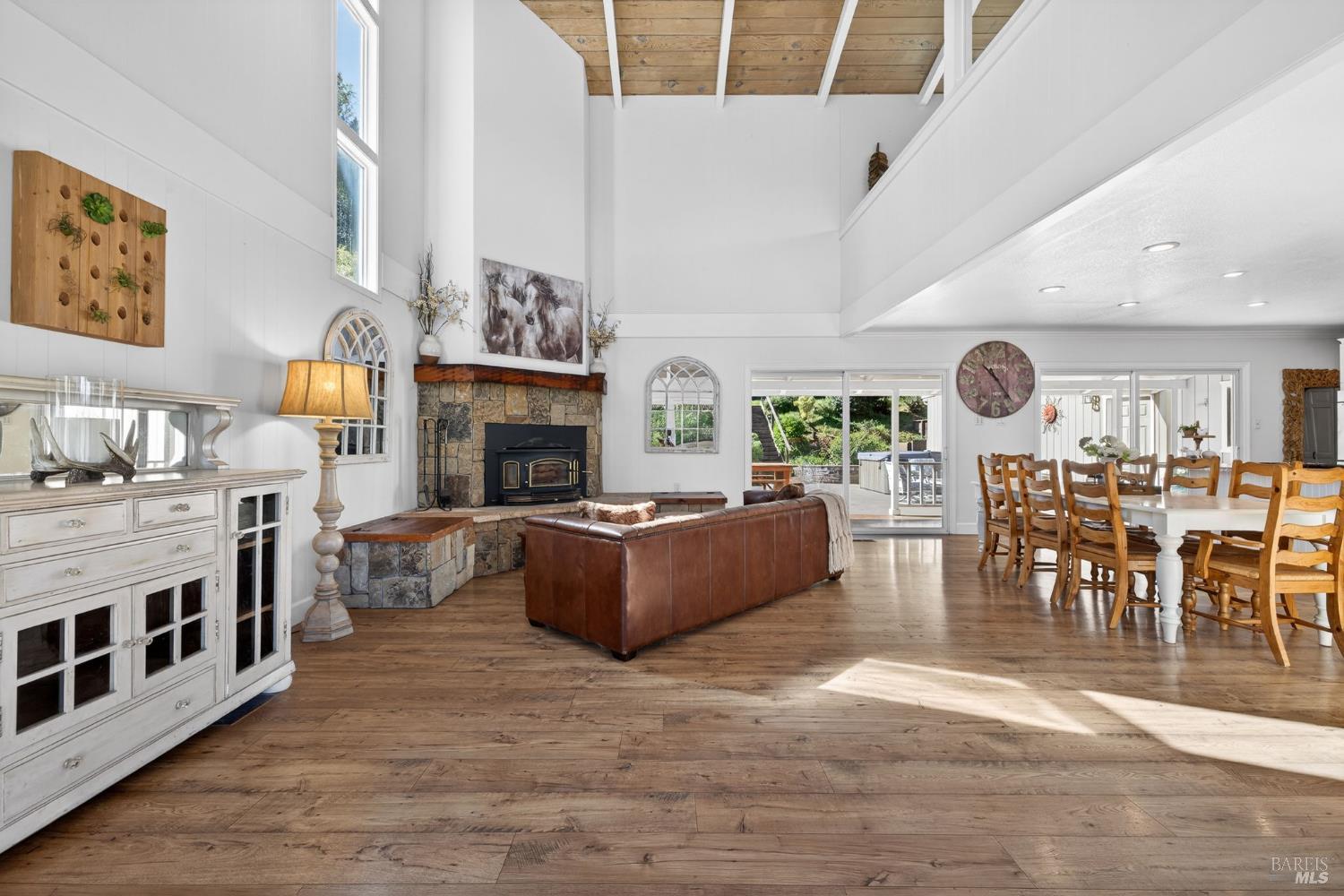 433 San Geronimo Valley Drive