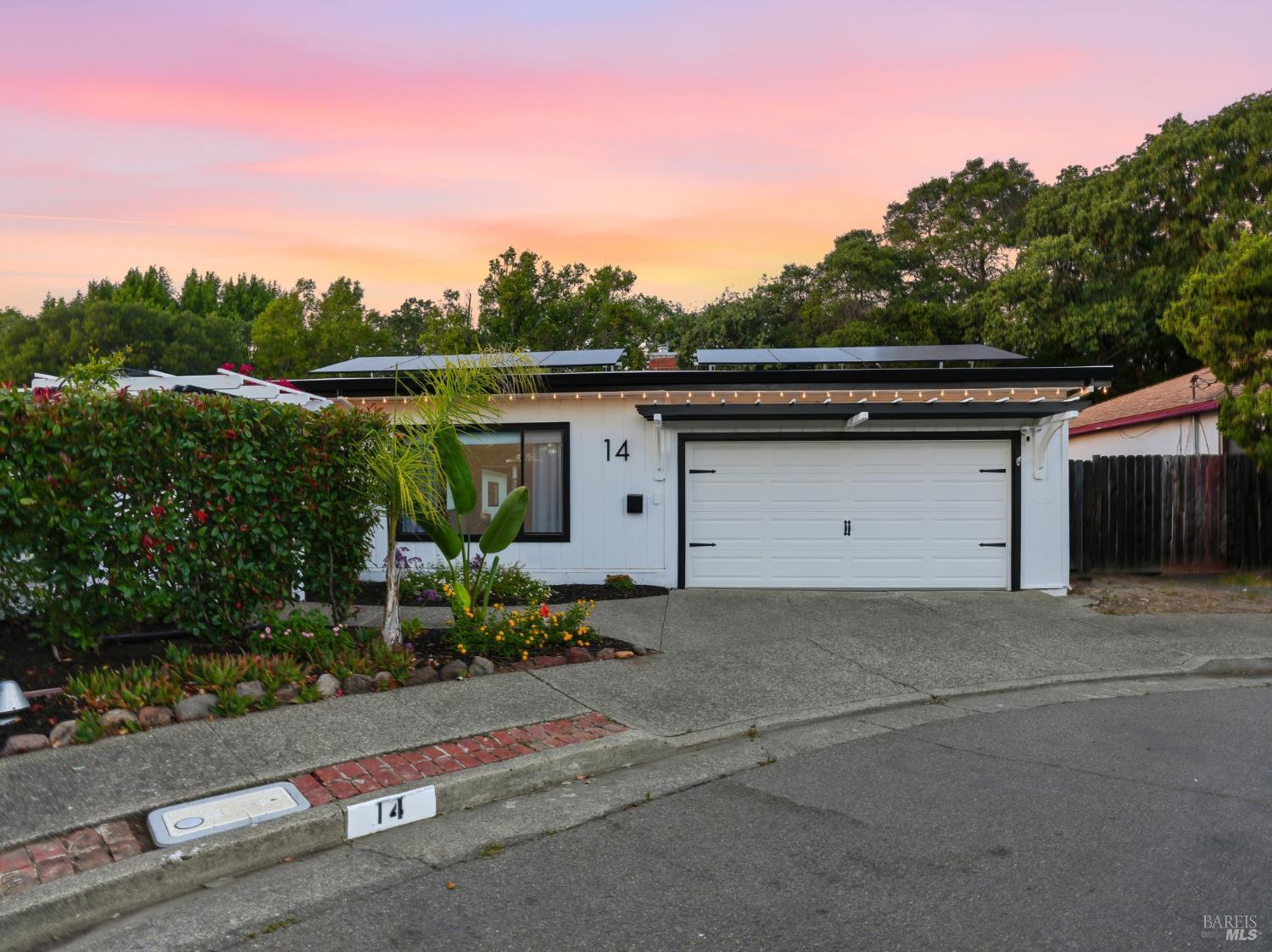 14 Villa Place