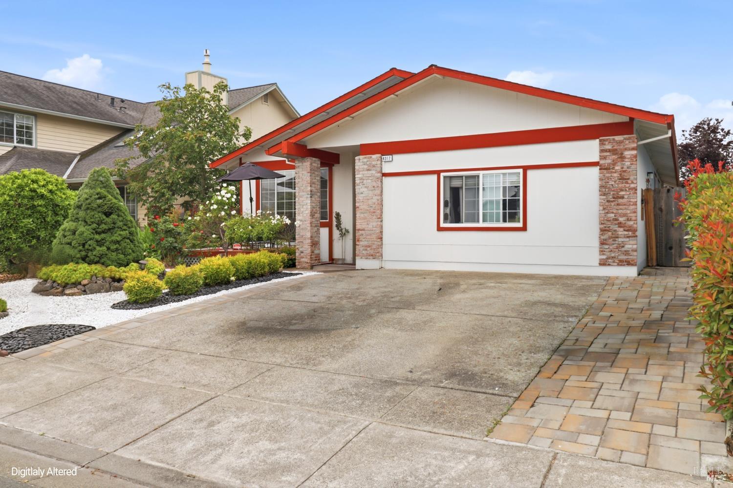 4317 Grandview Way