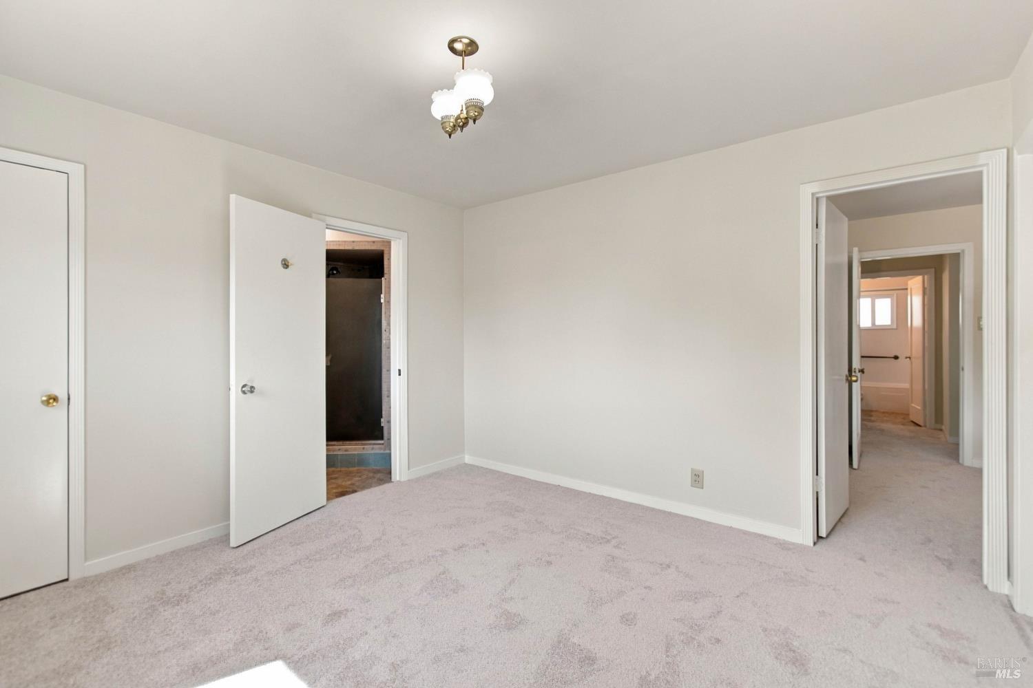 476 Irving Court