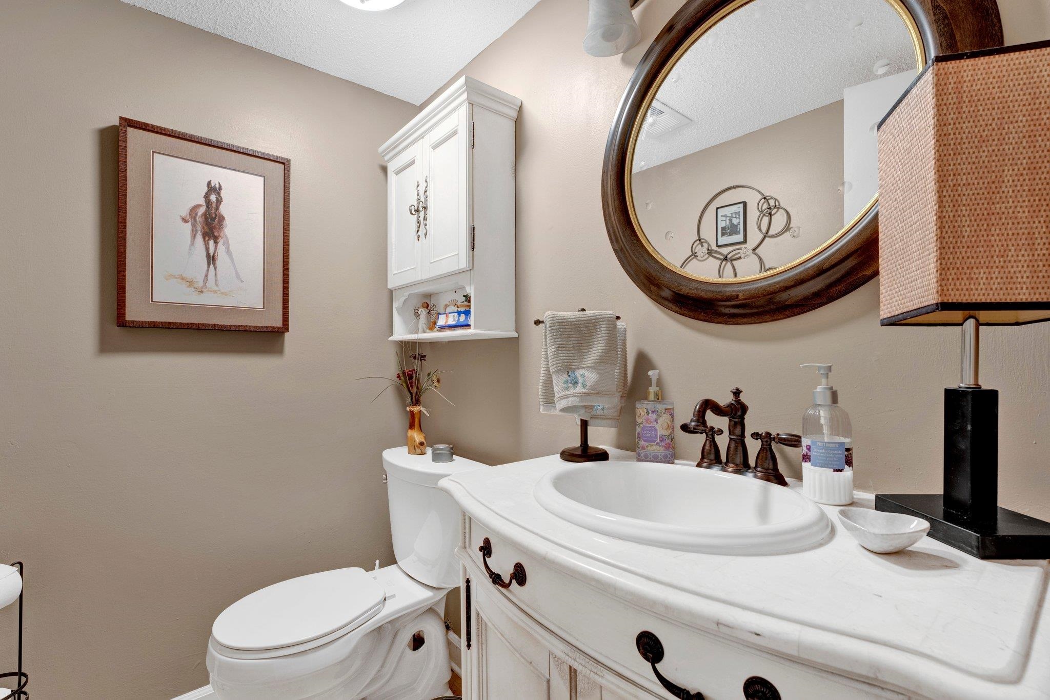 1693 HOBBITS GLEN DR Unit: 27