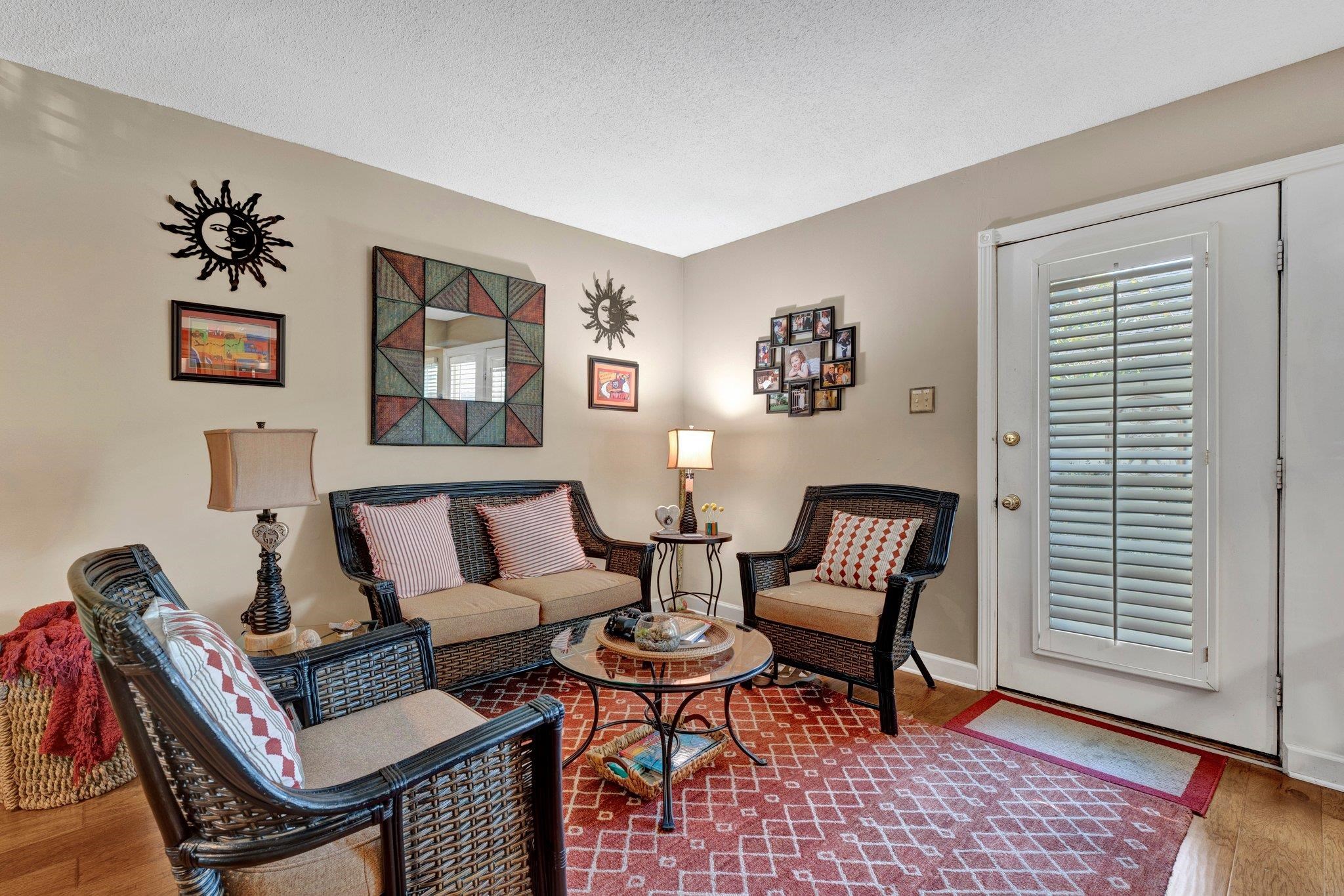 1693 HOBBITS GLEN DR Unit: 27
