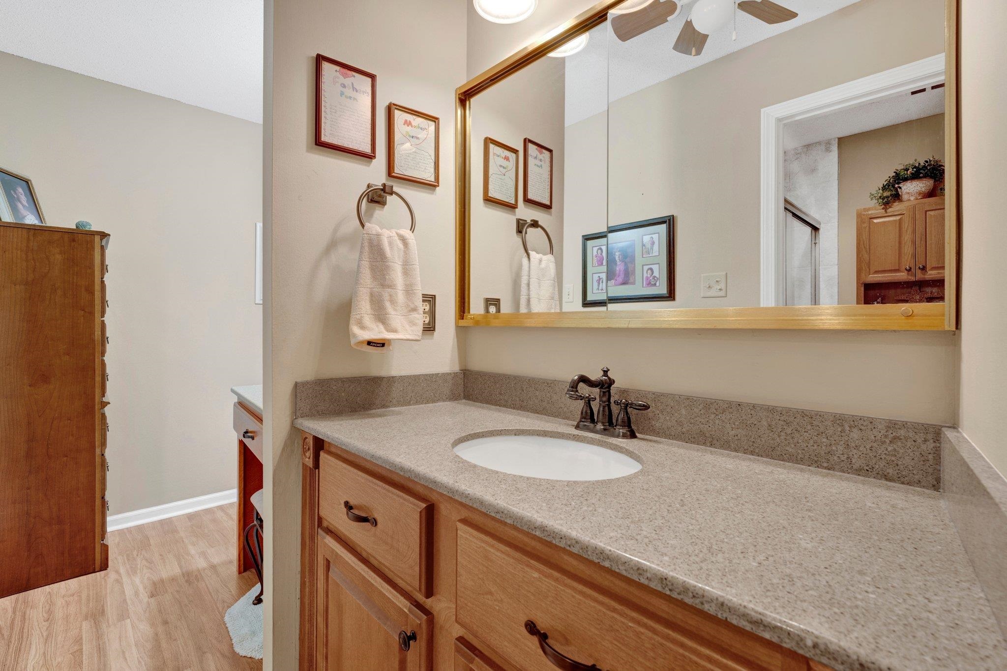 1693 HOBBITS GLEN DR Unit: 27