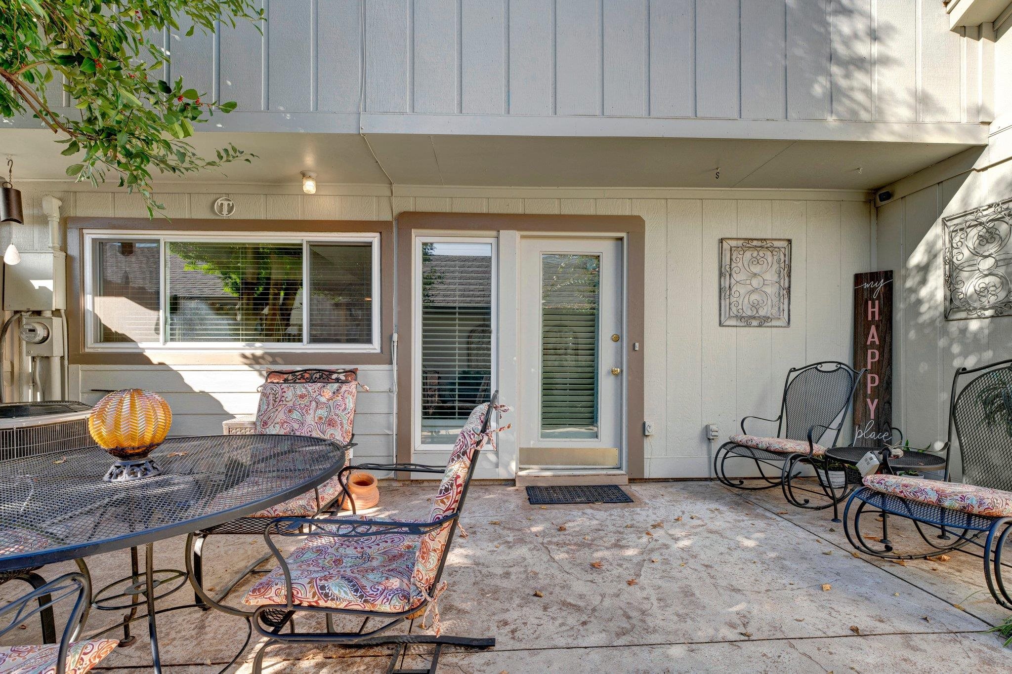 1693 HOBBITS GLEN DR Unit: 27