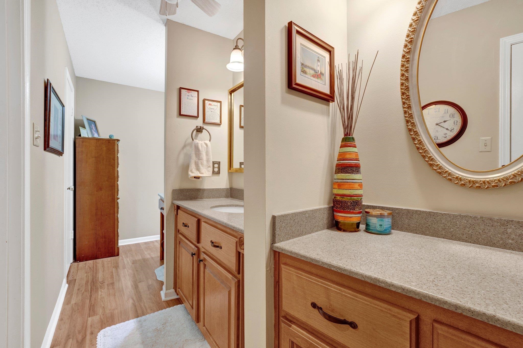 1693 HOBBITS GLEN DR Unit: 27