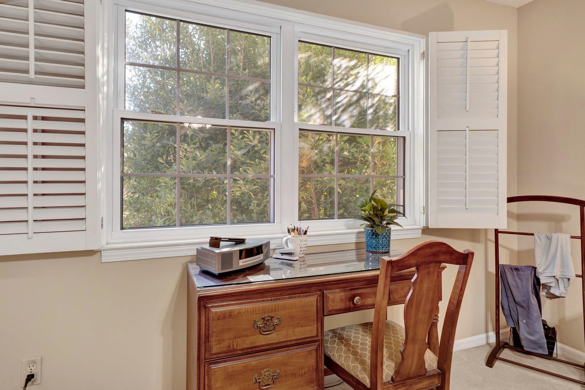 1693 HOBBITS GLEN DR Unit: 27