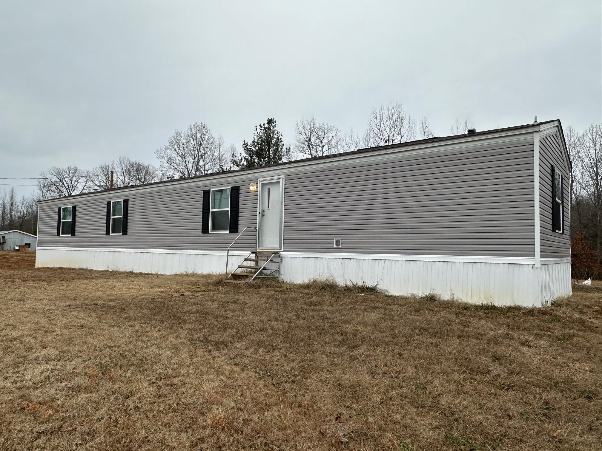 1696 HARDIN GRAVEYARD RD