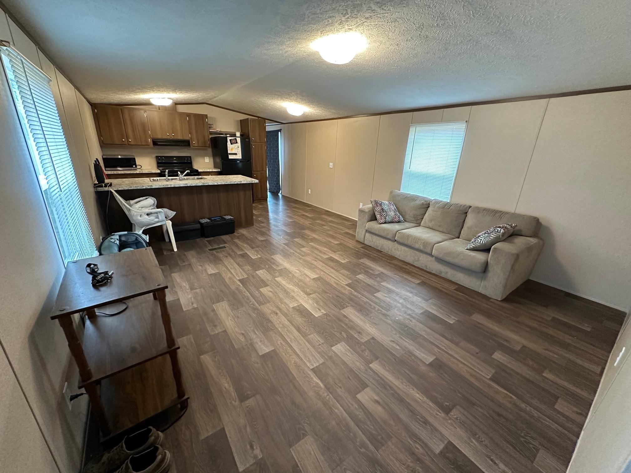 1696 HARDIN GRAVEYARD RD