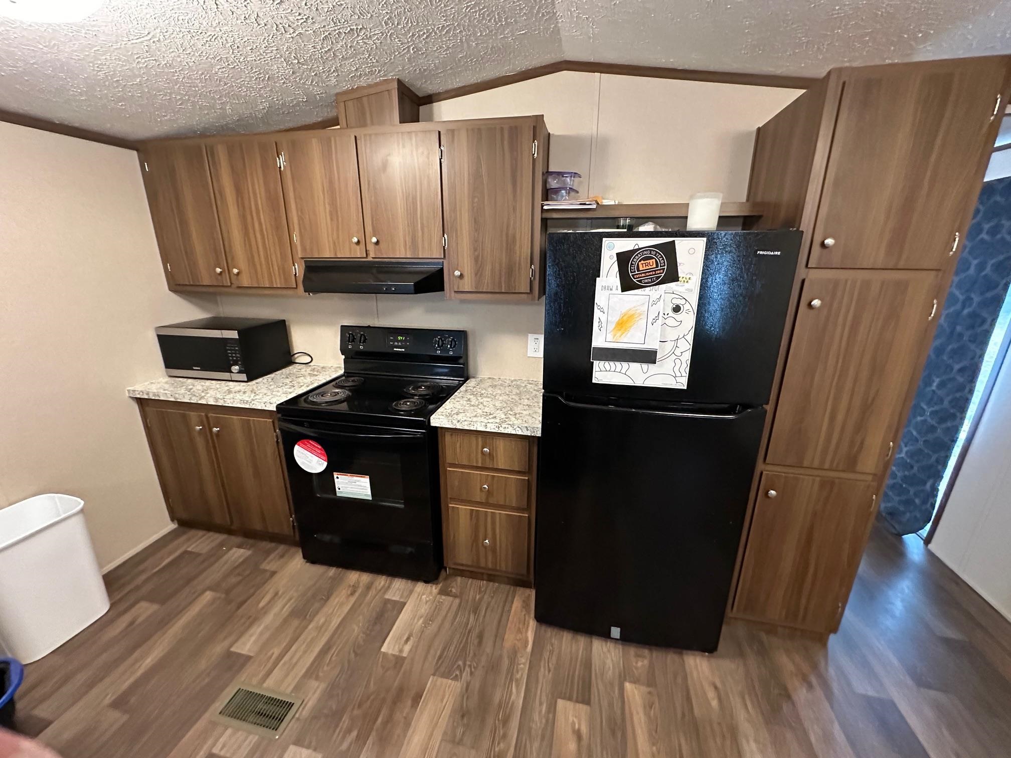 1696 HARDIN GRAVEYARD RD