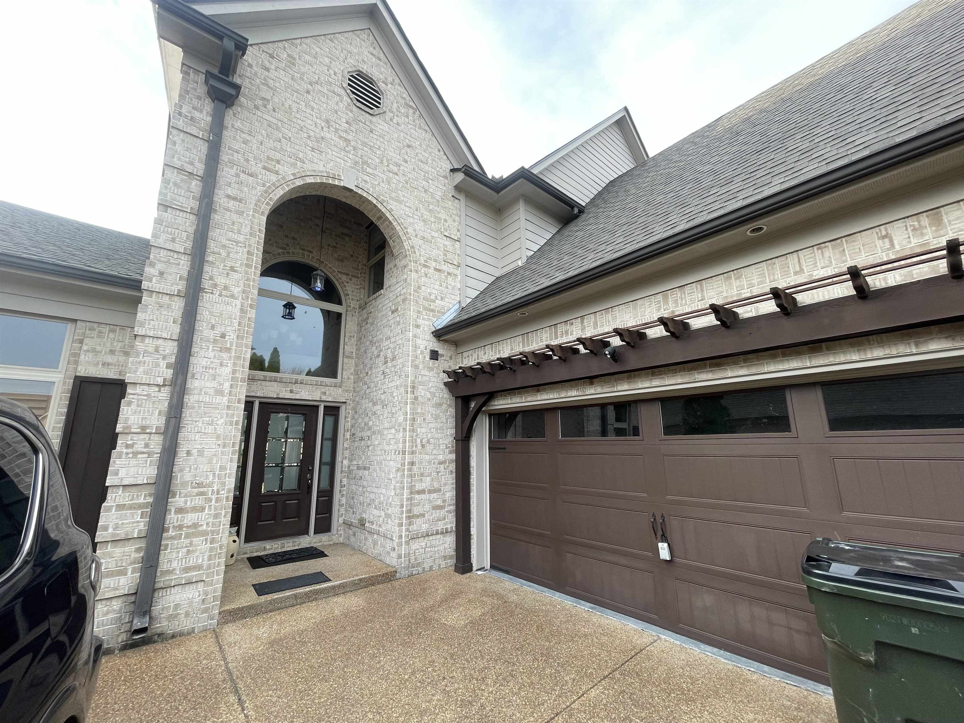 110 LEWIS FAIRWAY CIR