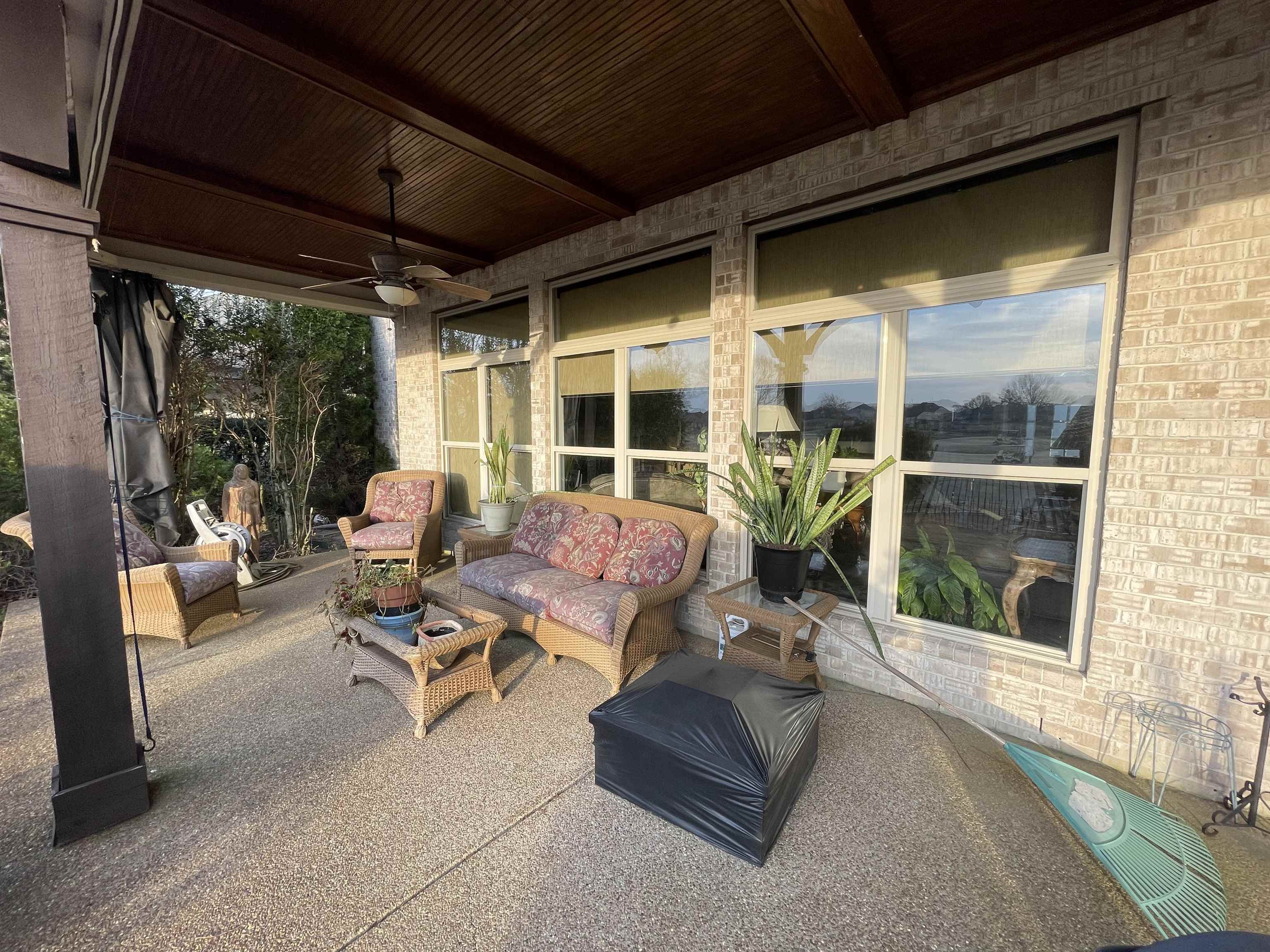 110 LEWIS FAIRWAY CIR