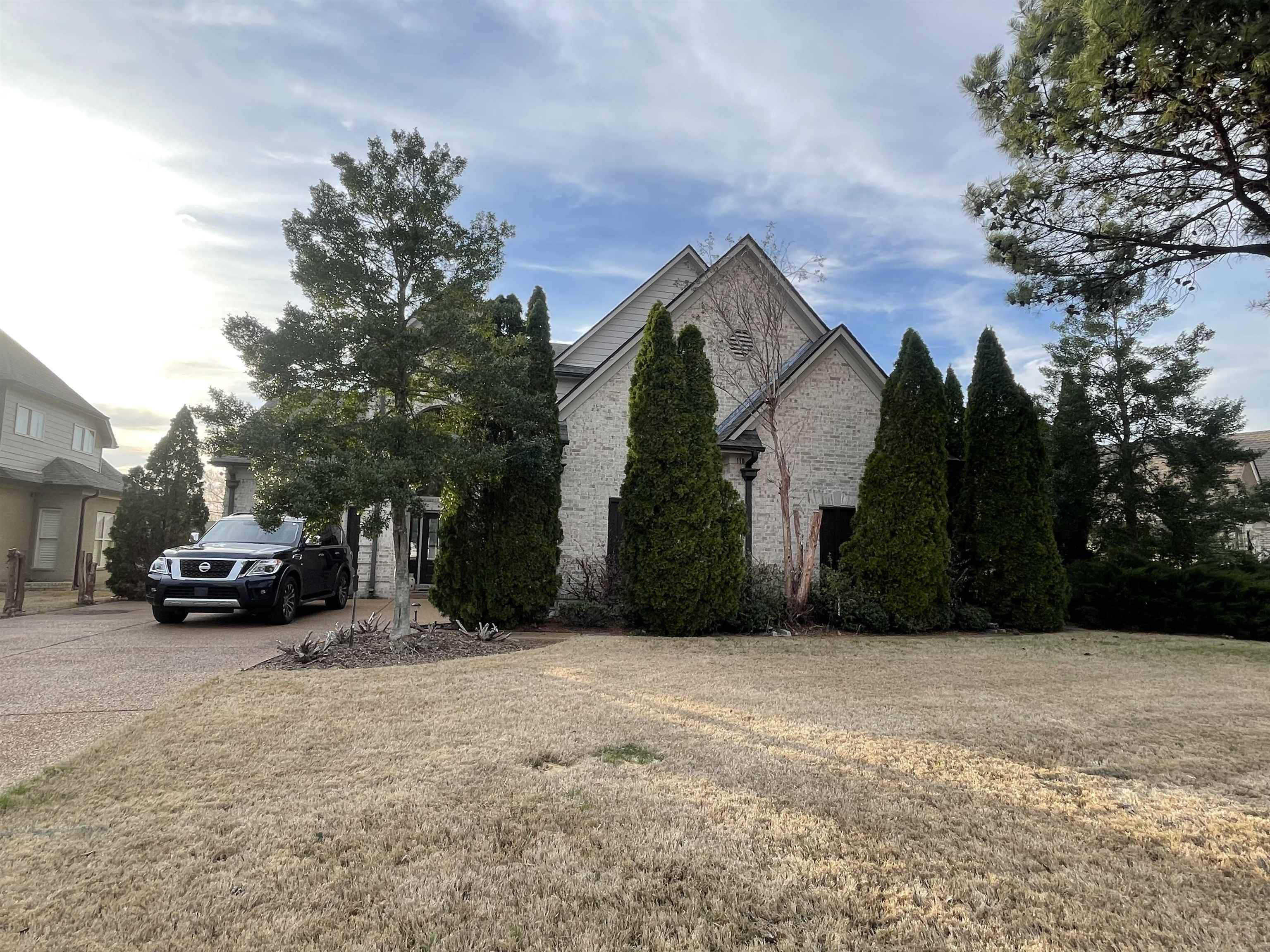 110 LEWIS FAIRWAY CIR