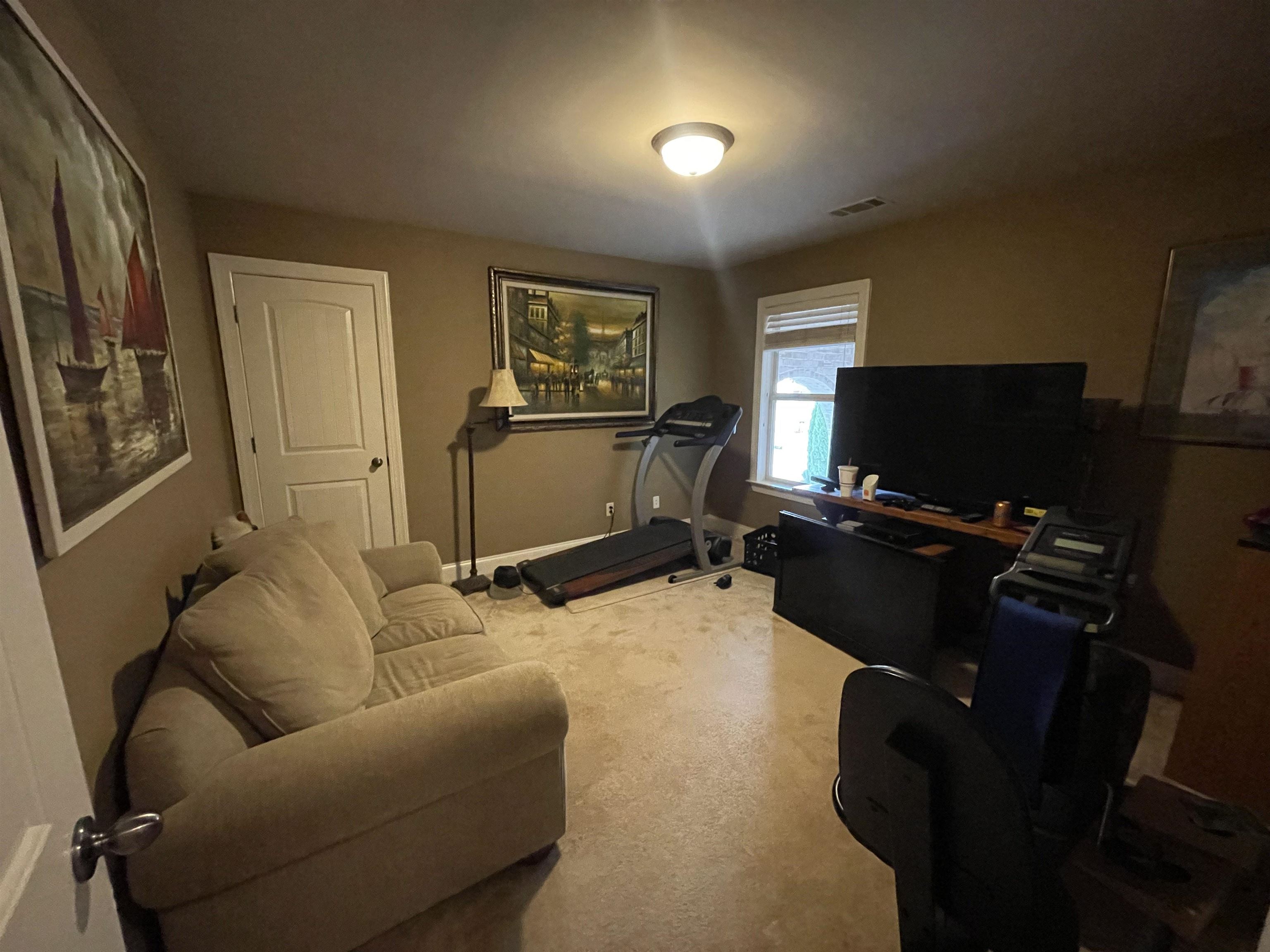 110 LEWIS FAIRWAY CIR