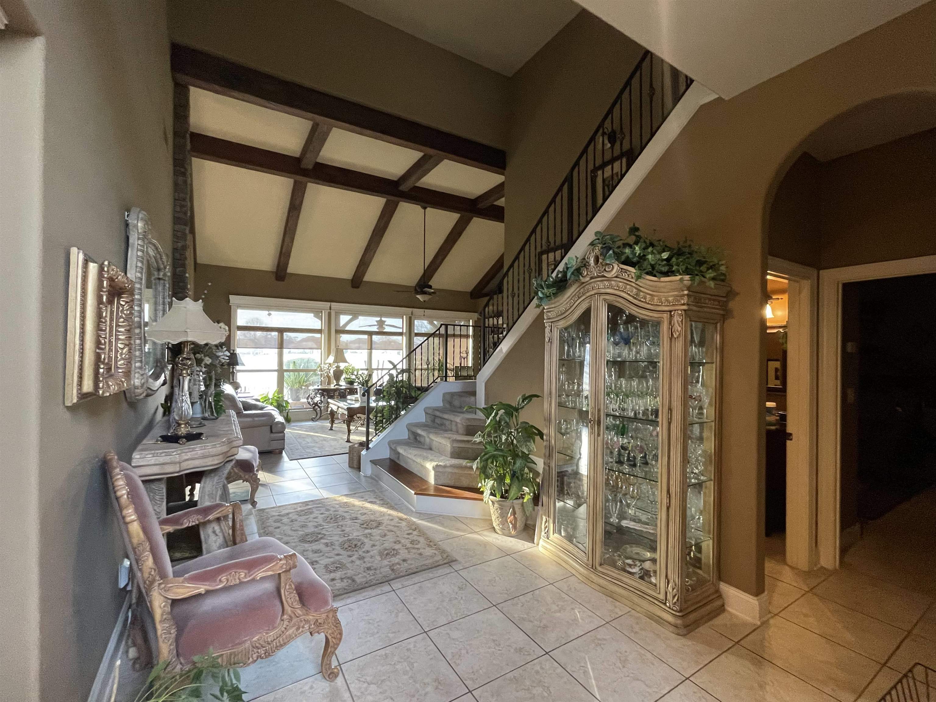 110 LEWIS FAIRWAY CIR