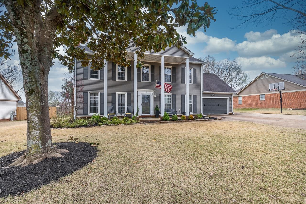 411 E POWELL RD