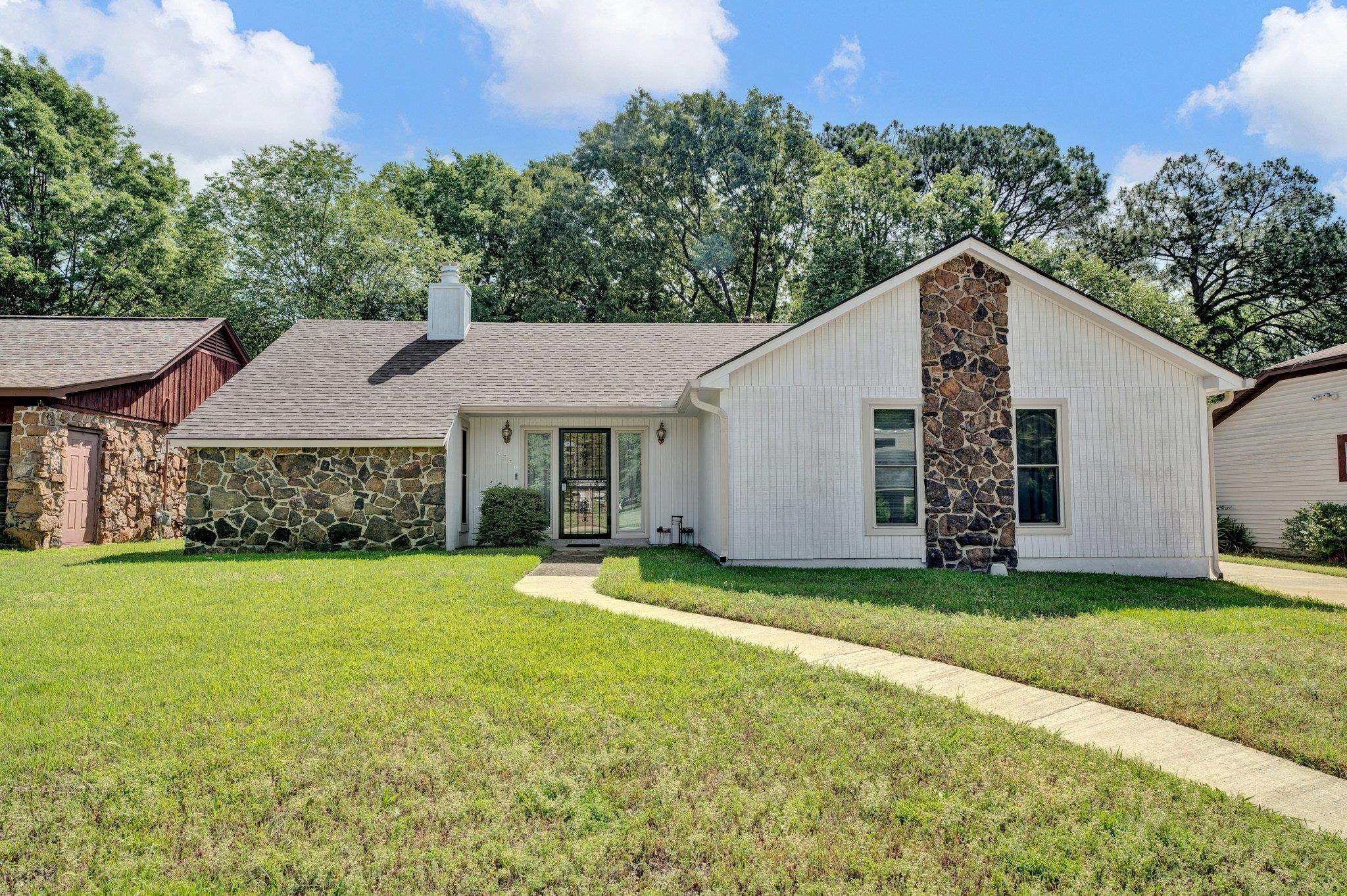 4550 KNOTTY OAKS DR