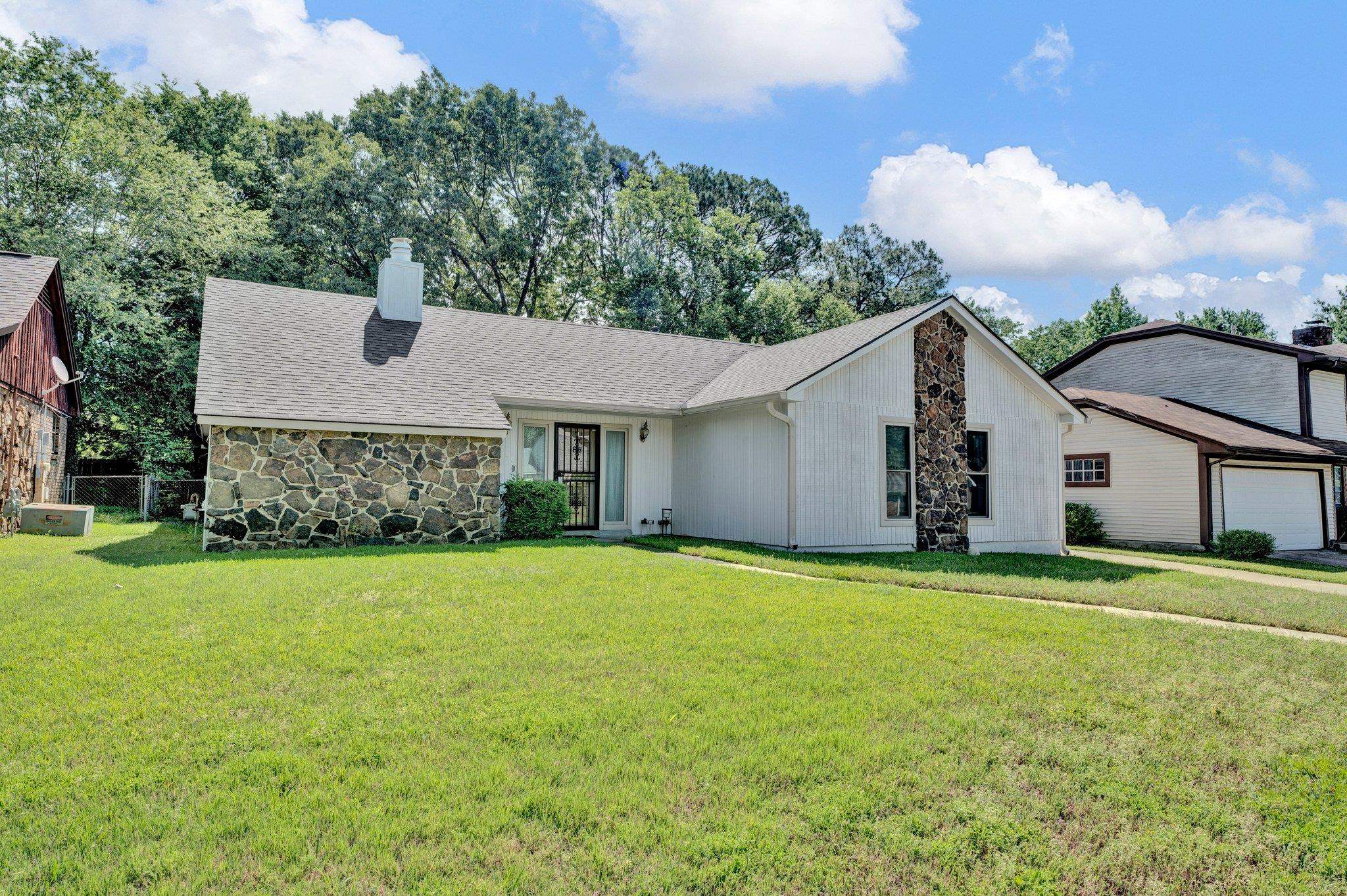 4550 KNOTTY OAKS DR