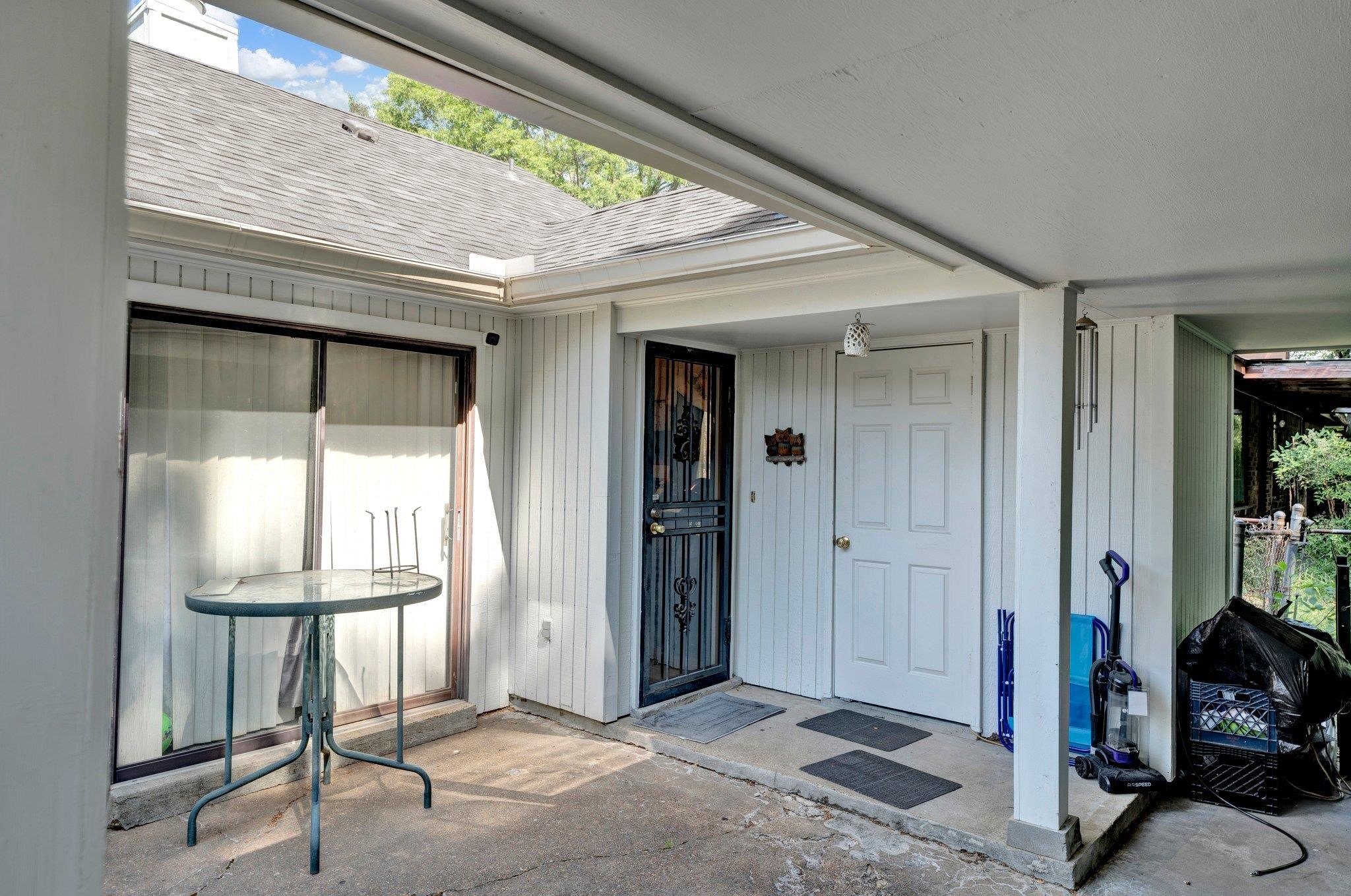 4550 KNOTTY OAKS DR
