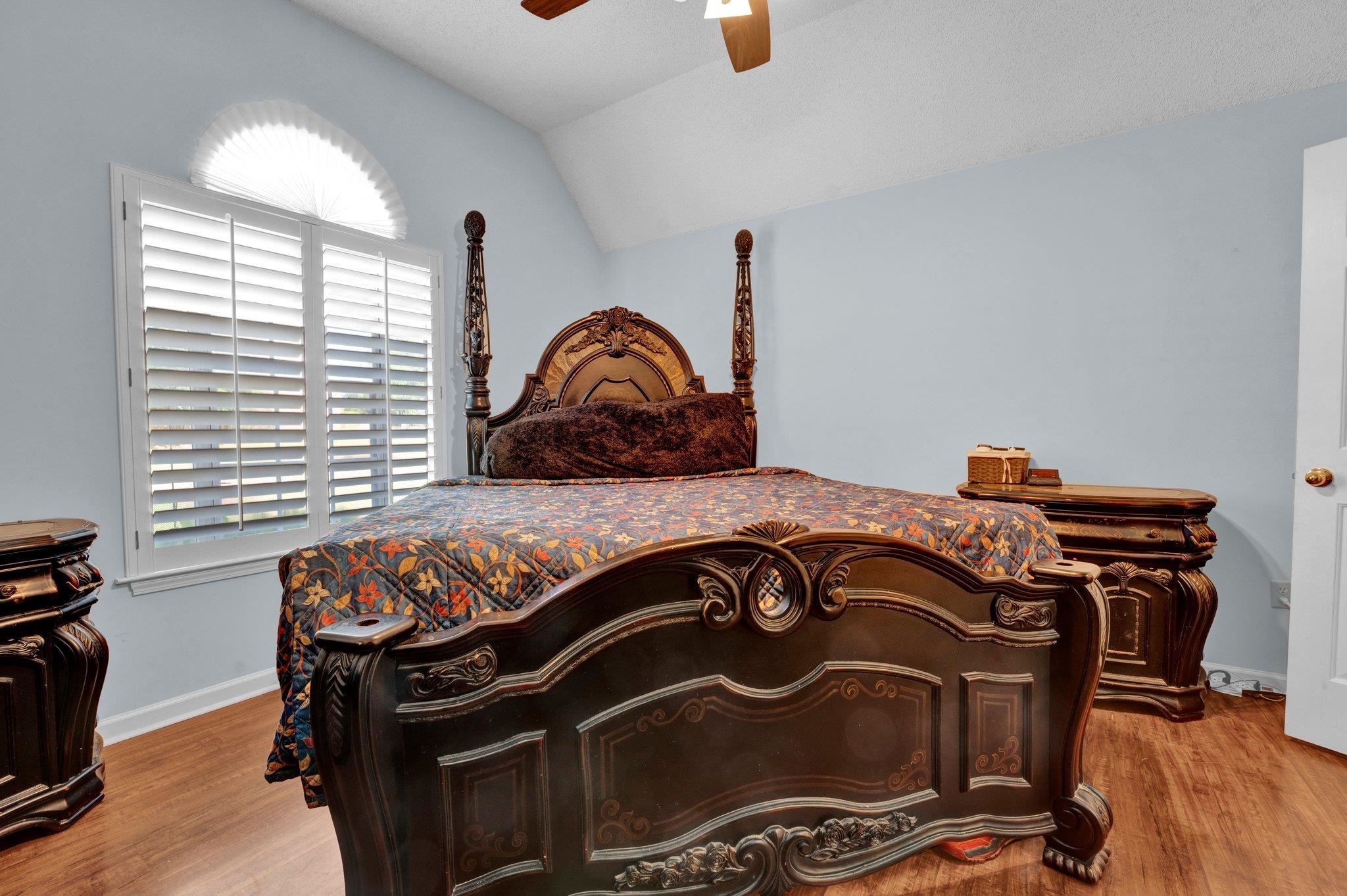 5364 MEADOW CROSS DR