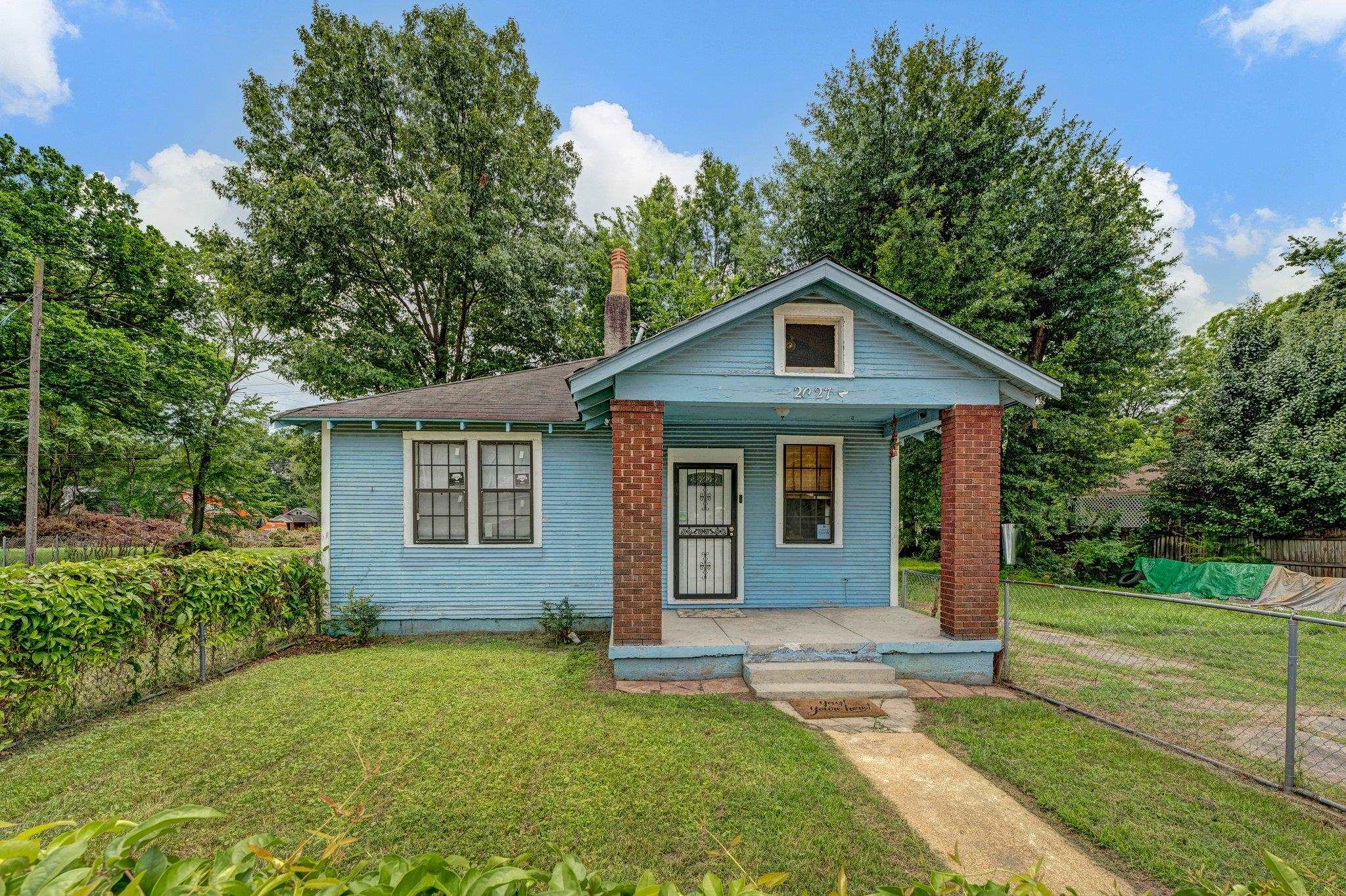 2027 SOUTHERN AVE