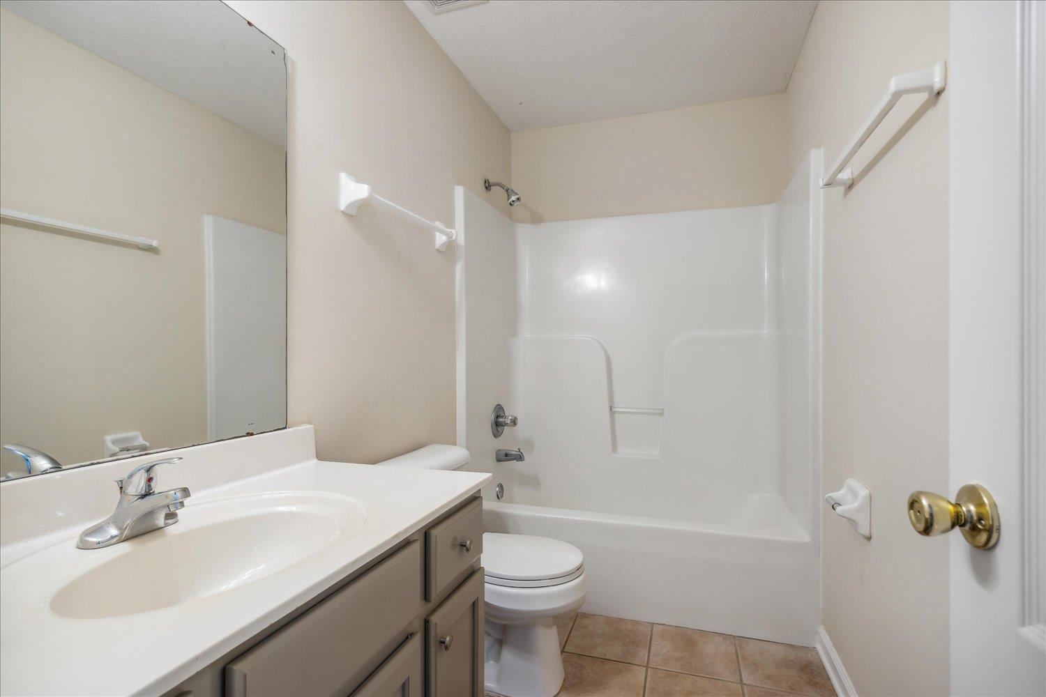 5180 PEBBLE BRIDGE LN