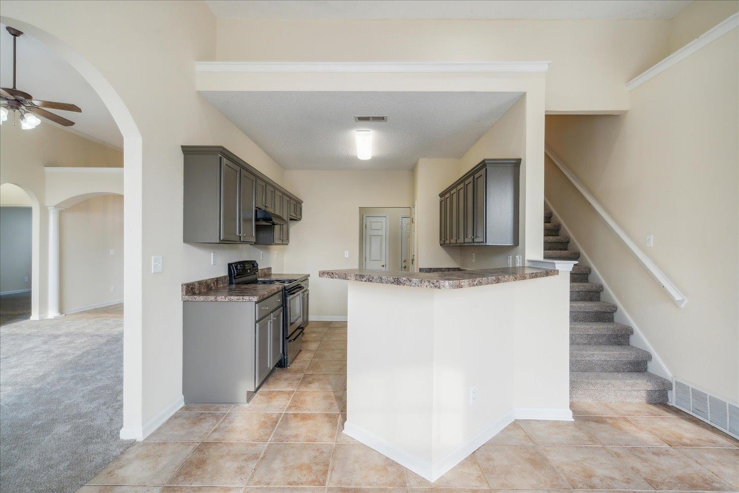 5180 PEBBLE BRIDGE LN