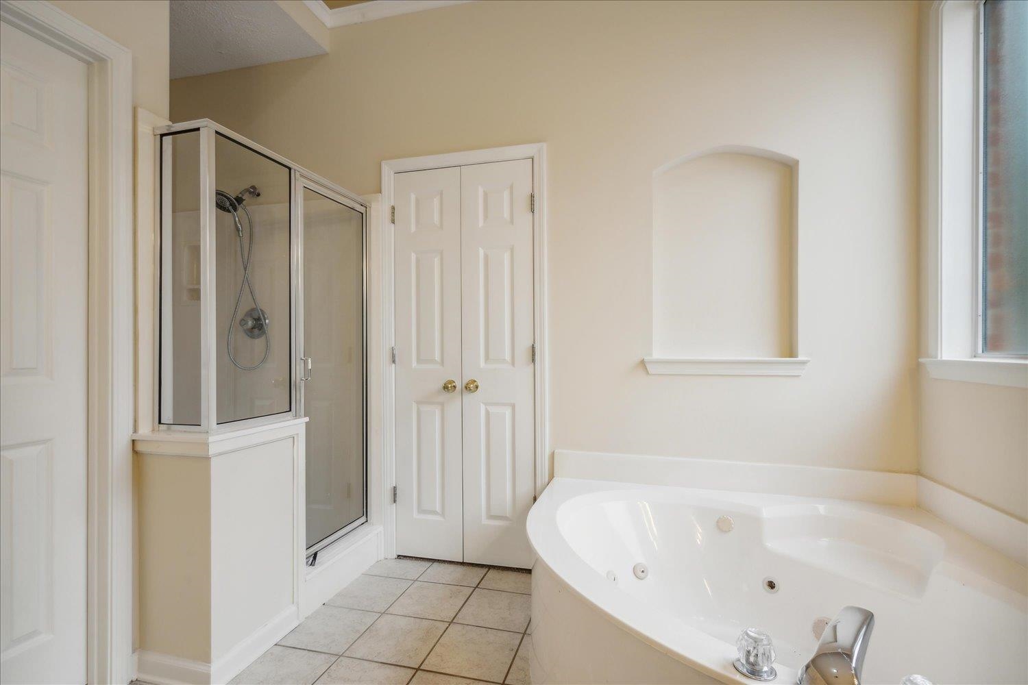 5180 PEBBLE BRIDGE LN