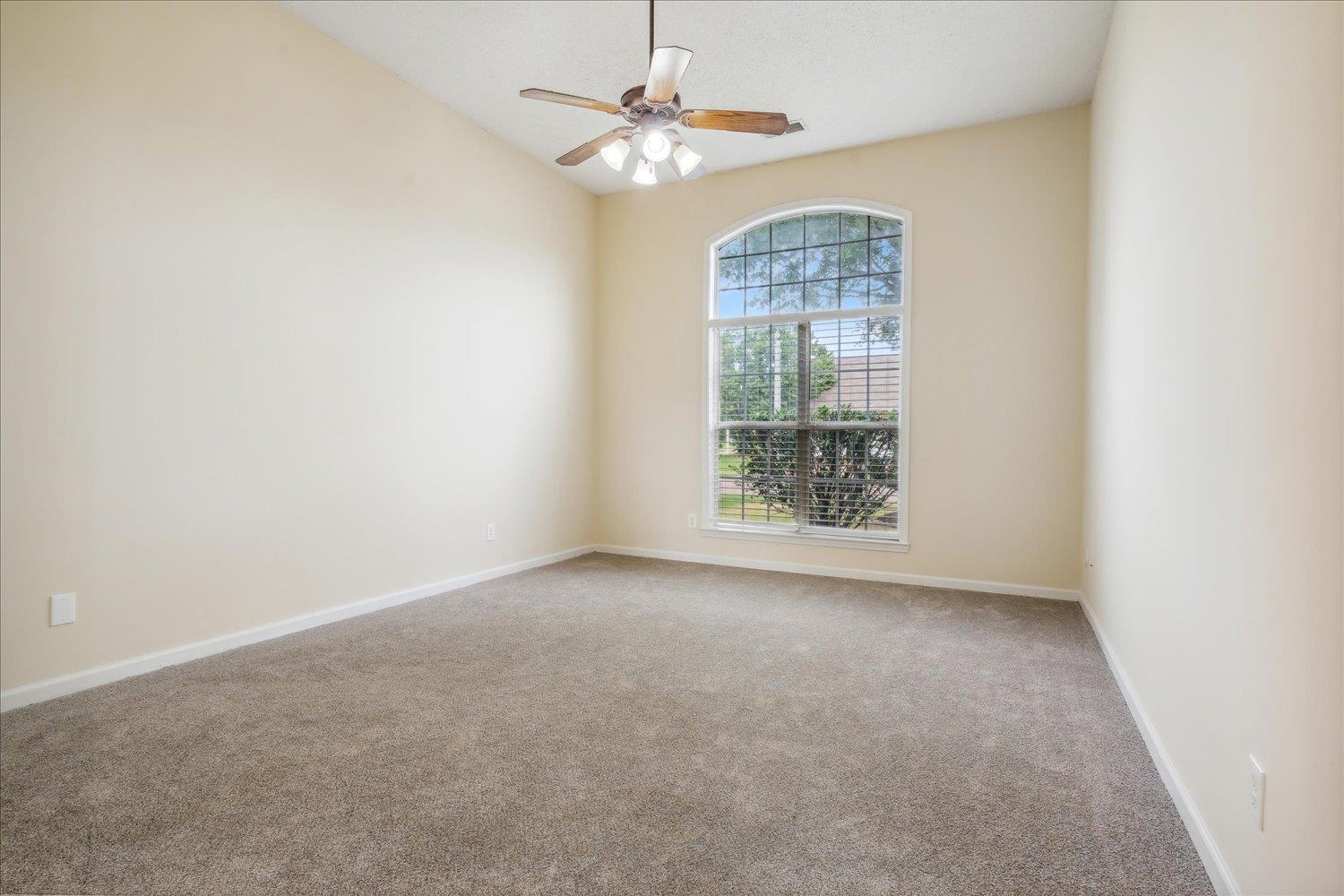 5180 PEBBLE BRIDGE LN