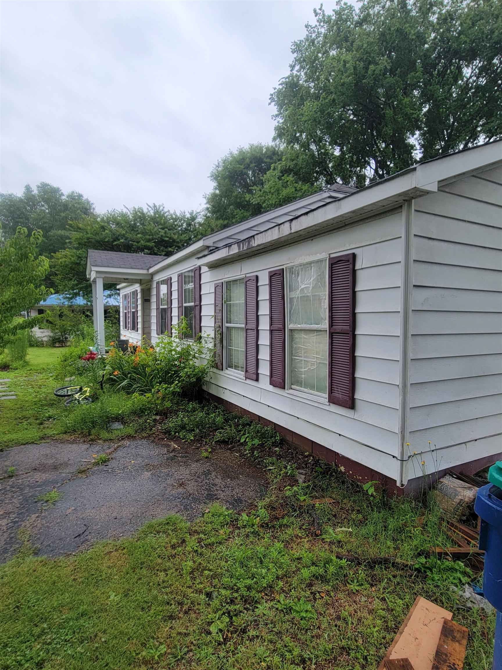40 CENTRAL AVE