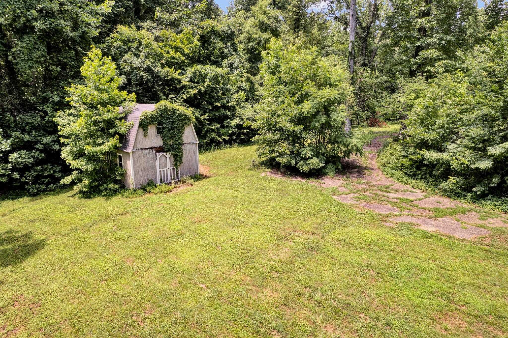 225 SILENT BROOK DR