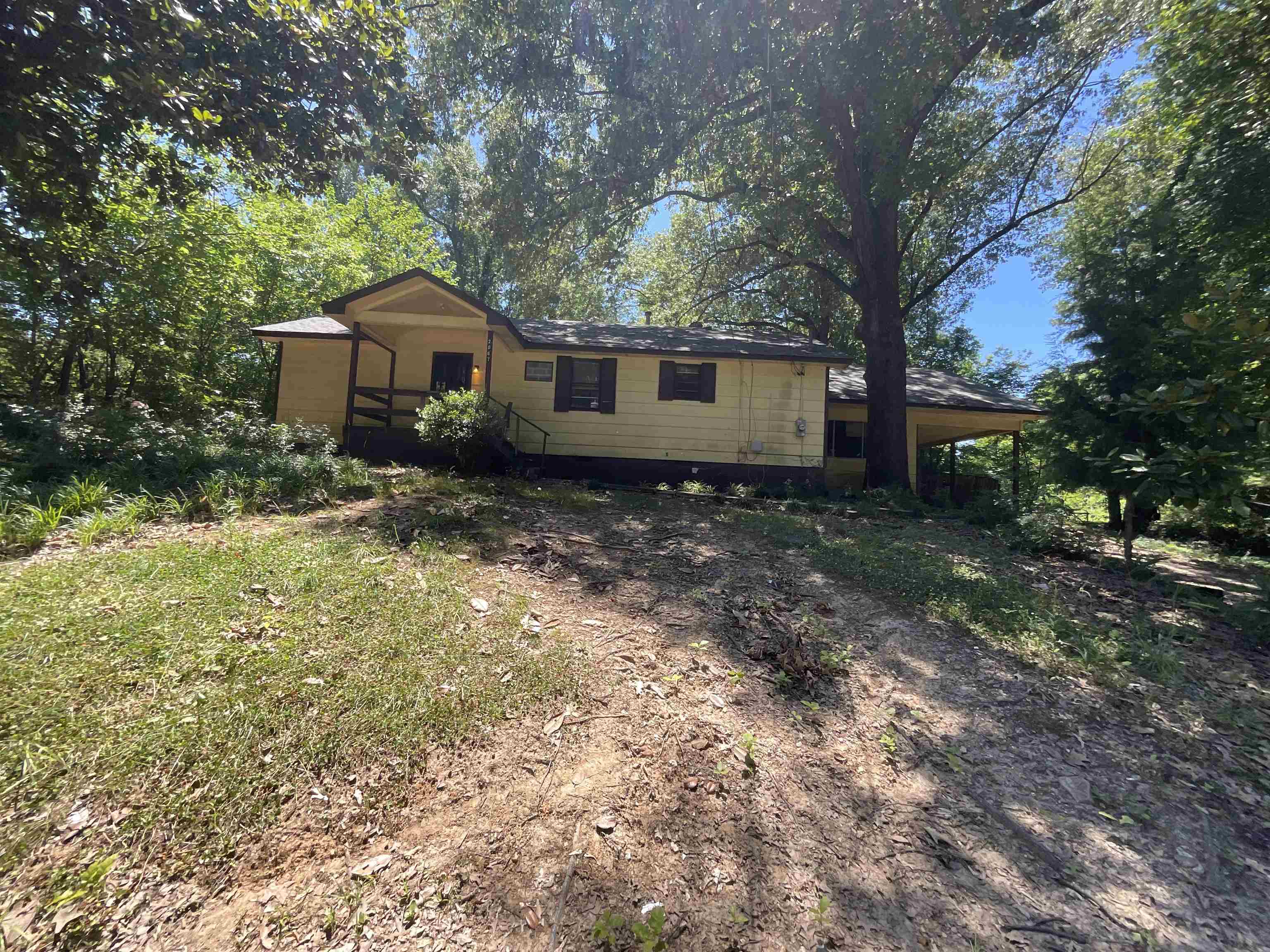 2067 COLLIER RD