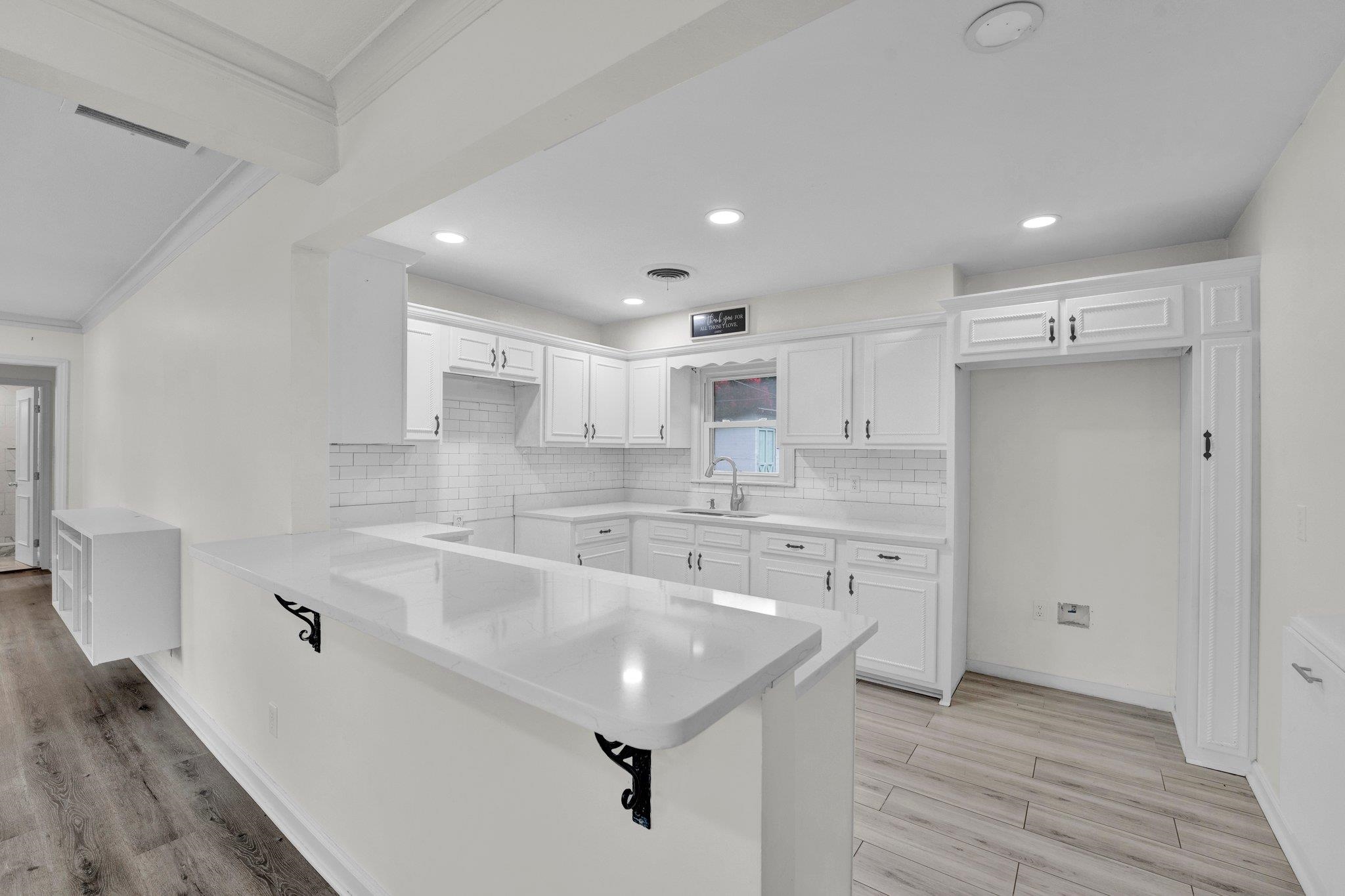 1270 W PERKINS RD W